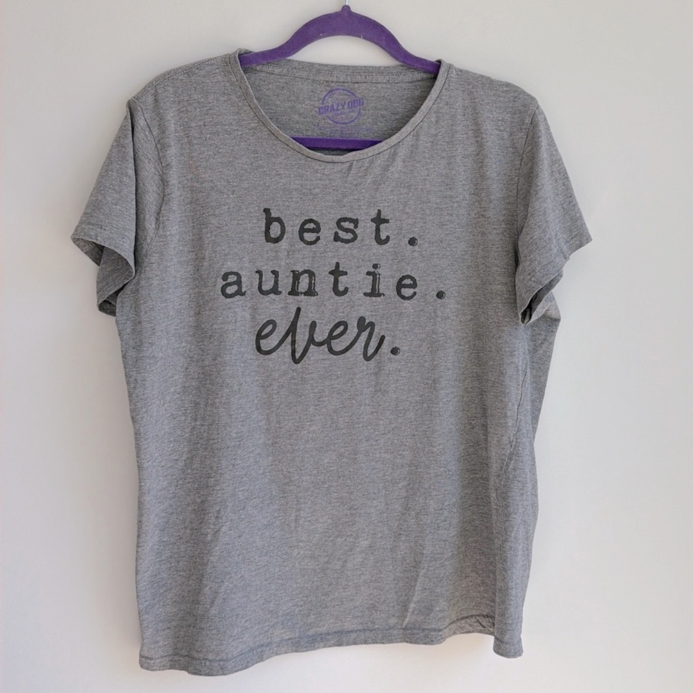 Best. Auntie. Ever. Crew Neck Graphic Tee